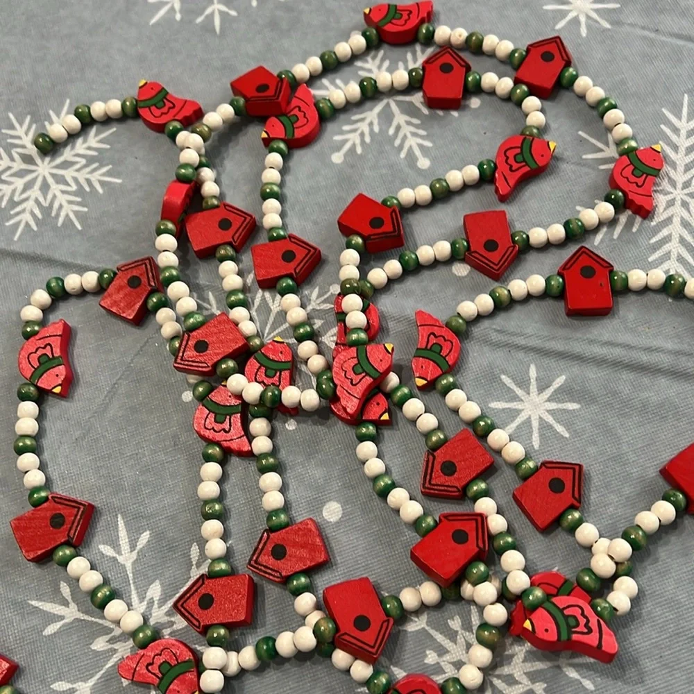 Vintage Wooded Beaded Bird & Birdhouse Garland
